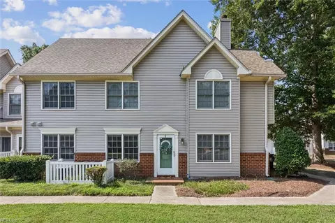17 Tamarisk Quay Quay # A, Hampton, VA 23666