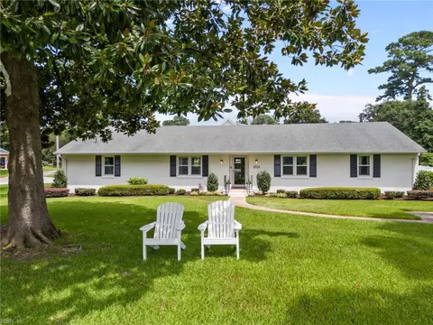 2624 Broad Bay Rd, Virginia Beach, VA 23451