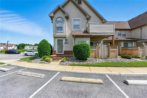 3812 B Falling River Rch Reach, Portsmouth, VA 23703