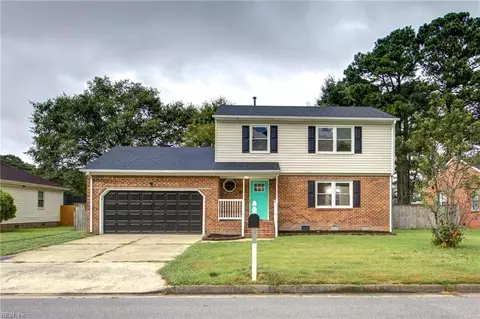 1028 Oak Bark Ln, Chesapeake, VA 23323