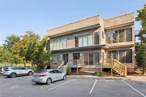 2810 Wiigwaas Ln, Virginia Beach, VA 23451