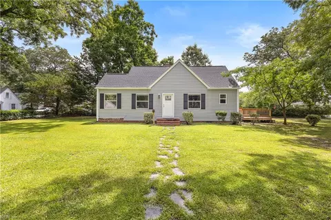 3336 Clark Cir, Norfolk, VA 23509