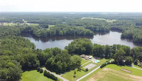1405 Lake Meade Dr, Suffolk, VA 23434