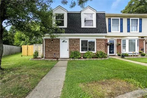 978 Smoke Tree Ln, Virginia Beach, VA 23452