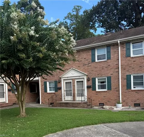 1245 Laskin Rd #9, Virginia Beach, VA 23451