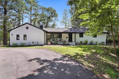 2369 S Wolfsnare Dr, Virginia Beach, VA 23454