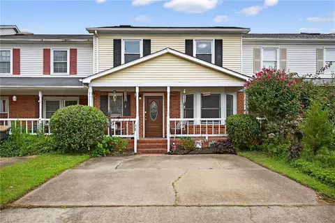 38 Valasia Rd, Poquoson, VA 23662