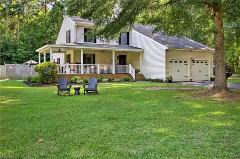 4651 Backwoods Rd, Chesapeake, VA 23322