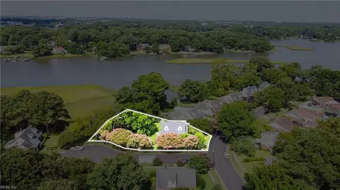 529 Roland Dr, Norfolk, VA 23509