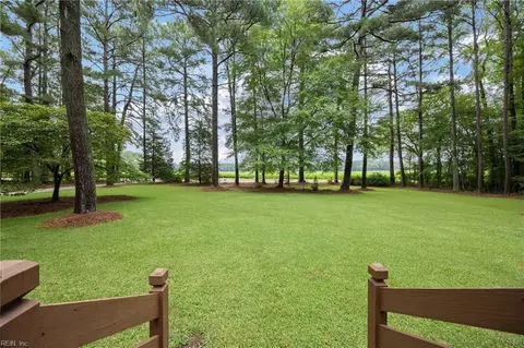 38556 Warrique Rd, Ivor, VA 23866