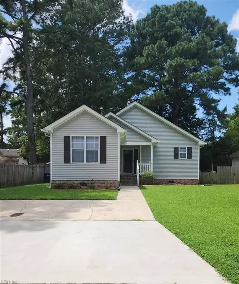 303 Wood Duck Ct, Suffolk, VA 23434