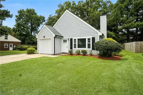 928 Wynngate Dr, Chesapeake, VA 23320