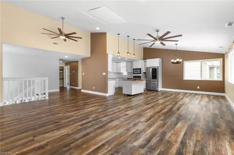 1172 Birdneck Lake Dr, Virginia Beach, VA 23451