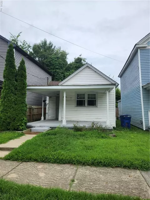 421 Pine Ave, Newport News, VA 23607