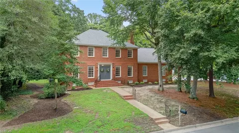 206 Lewis Robert Ln, Williamsburg, VA 23185