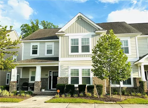 684 Bennetts Meadow Ln, Suffolk, VA 23435