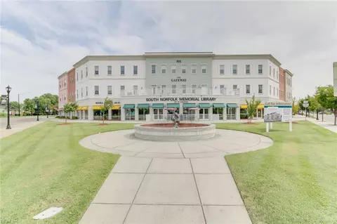 801 Poindexter St #308, Chesapeake, VA 23324