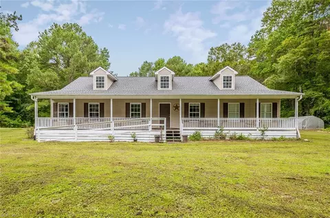15522 Carroll Bridge Rd, Smithfield, VA 23430