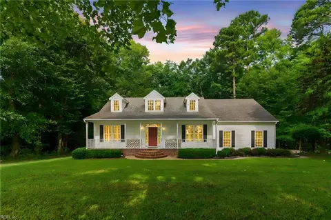819 Lake Kilby Rd, Suffolk, VA 23434