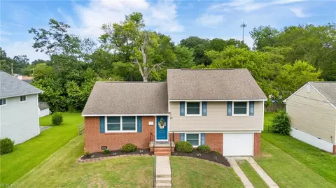 28 Yorkshire Ter, Hampton, VA 23666