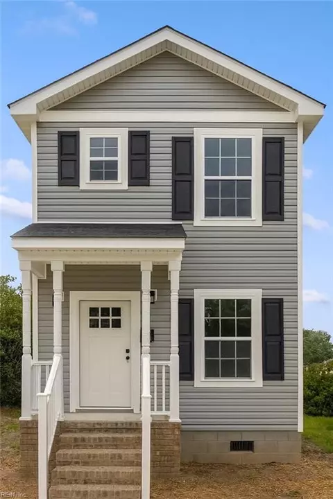 105 Gilmerton Ave, Portsmouth, VA 23704