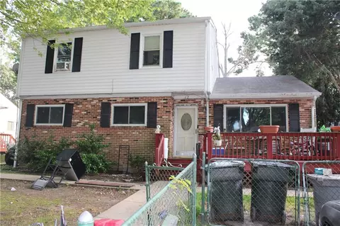 12 Kingslee Ln, Hampton, VA 23669