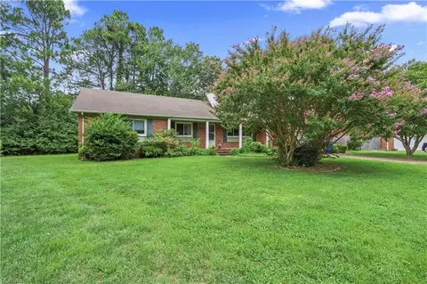 4712 White House Ln, Virginia Beach, VA 23455
