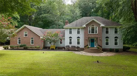 533 Waterwheel Rd, Chesapeake, VA 23322