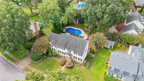 4753 Michaux Dr, Virginia Beach, VA 23464