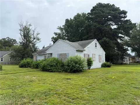 913 Halifax Ave, Portsmouth, VA 23707