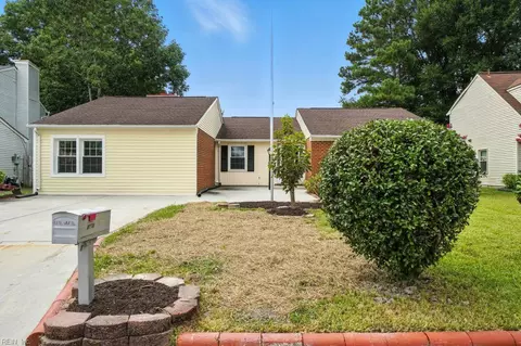 1073 Northwood Dr, Virginia Beach, VA 23452
