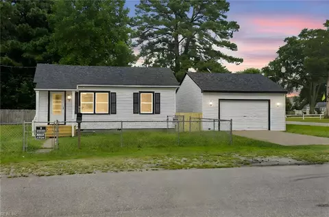 5 Palmett St, Portsmouth, VA 23702
