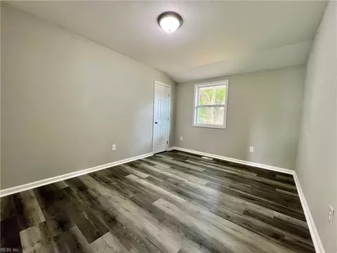 5108 Hazelwood Rd, Hampton, VA 23605 photo 27