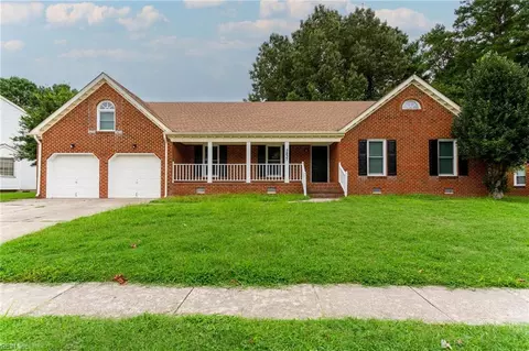 3837 Long Point Blvd, Portsmouth, VA 23703