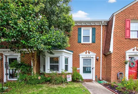 1206 Mill Stream Way, Chesapeake, VA 23320