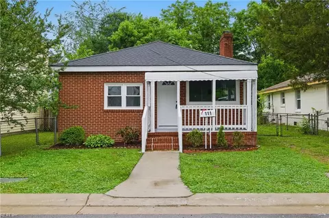 111 S Lloyd St, Suffolk, VA 23434