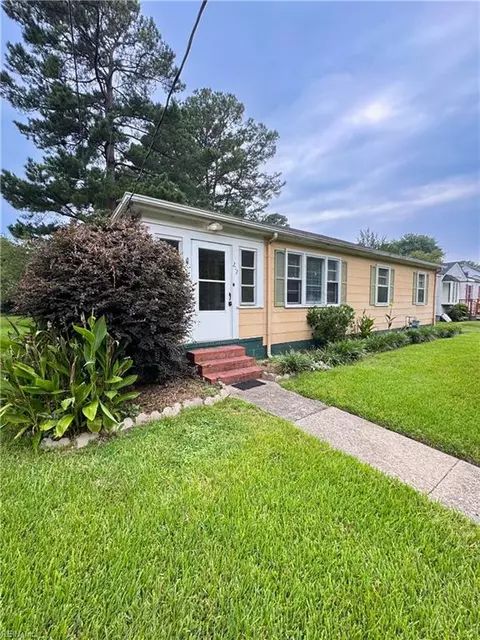 212 Jacquelyn Dr, Portsmouth, VA 23701