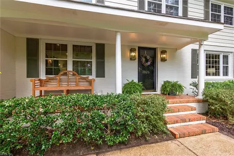 3928 Regal Ct, Virginia Beach, VA 23452