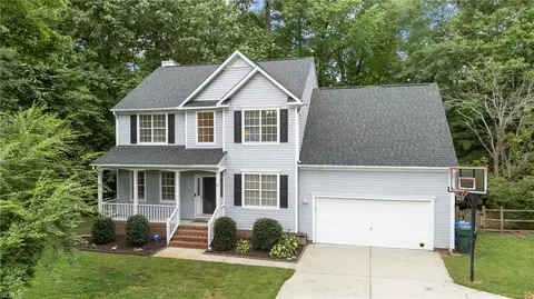 6446 Olde Bullocks Cir, Suffolk, VA 23435