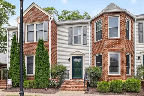 122 River Point Dr, Suffolk, VA 23434