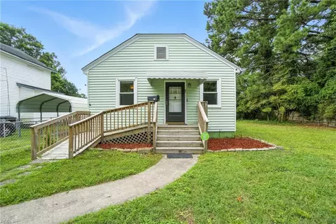 21 Dekalb Ave, Portsmouth, VA 23702