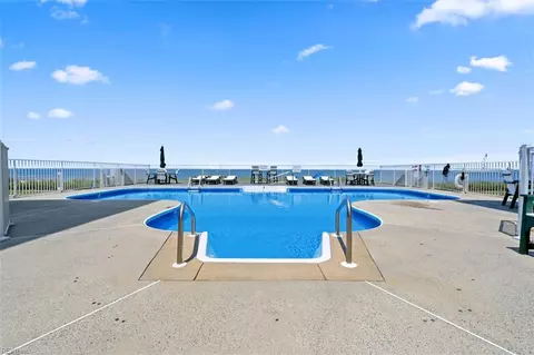 2421 Ocean Shore Cres #402, Virginia Beach, VA 23451