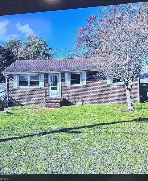 815 Redheart Dr, Hampton, VA 23666