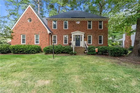 921 Montebello Cir, Chesapeake, VA 23322