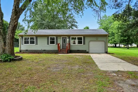 3924 Pierce Ln, Chesapeake, VA 23321
