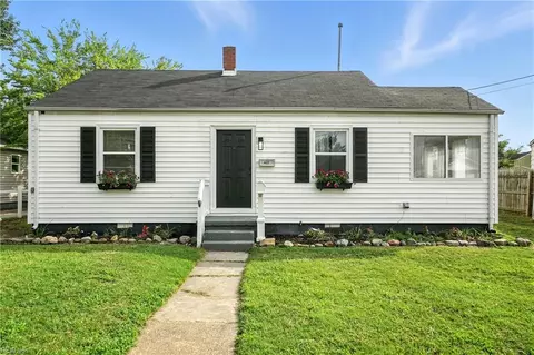 622 Gladstone Rd, Norfolk, VA 23505