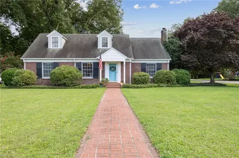 201 Kings Hwy, Suffolk, VA 23432