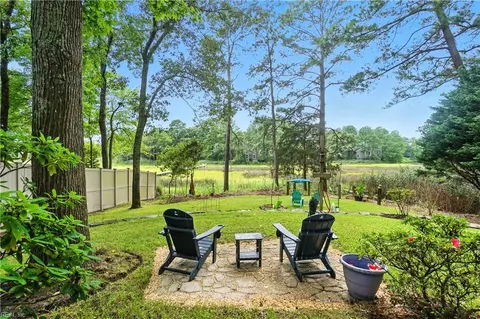 2557 Torrey Pl, Virginia Beach, VA 23454