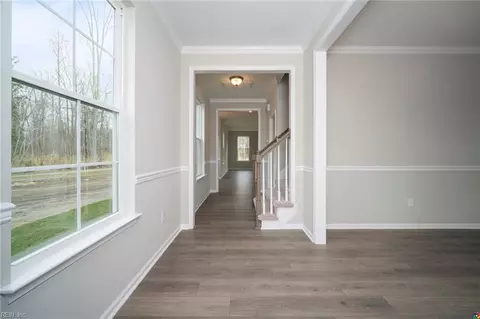 Entry Way - 2239 Captiva Ln, Chesapeake, VA 23321 photo 2 of 10