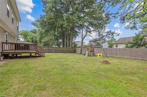 Exterior - 219 Martha Lee Dr, Hampton, VA 23666 photo 5 of 8